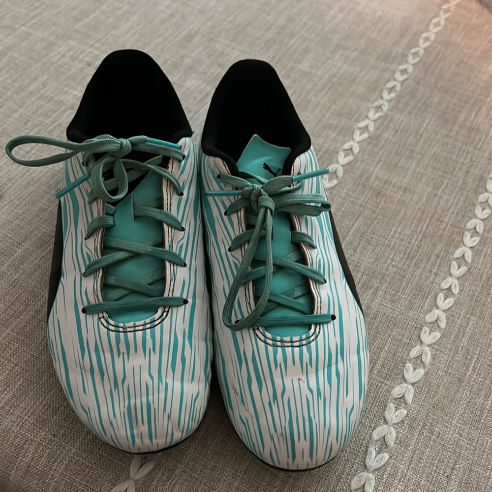 Girls Puma Soccer cleats size 5.5